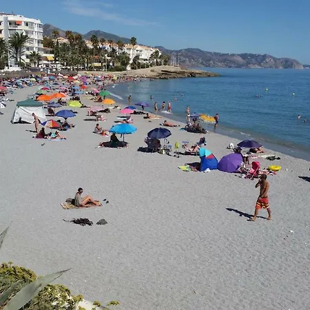 Terrazas De Centro Y Playa * Nerja